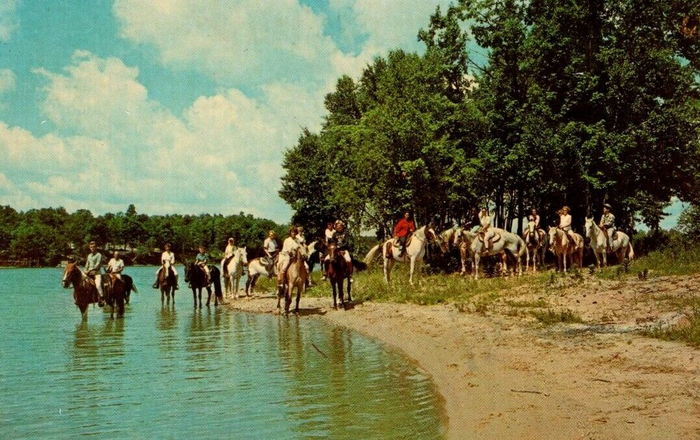 Sojourn Lakeside Resort (Gay El Rancho Ranch, El Rancho Stevens Ranch) - Vintage Postcard